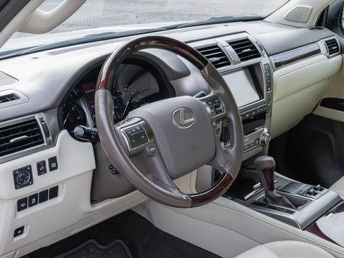 Used 2015 Lexus GX 460 Luxury AWD/4WD image 16