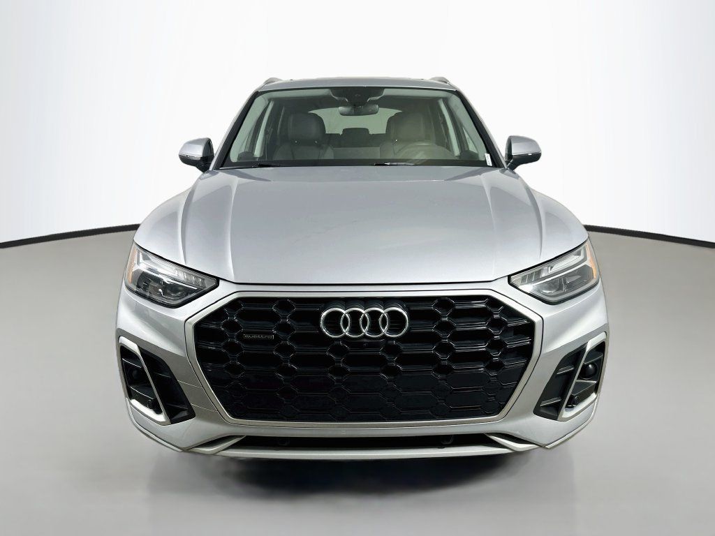 Used 2024 Audi Q5 2.0T Premium Plus AWD/4WD image 2