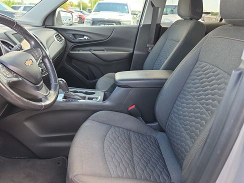Certified 2019 Chevrolet Equinox LT w/ Driver Convenience Package FWD image 16
