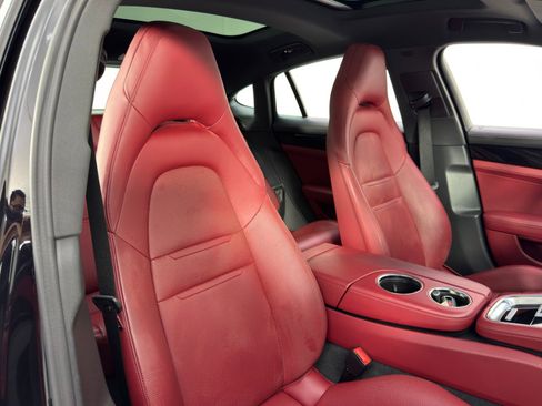 Used 2022 Porsche Panamera 4 w/ Premium Package image 41