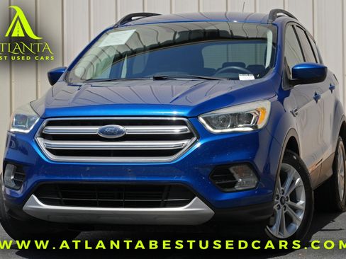 Used 2017 Ford Escape SE w/ Equipment Group 201A AWD/4WD image 1
