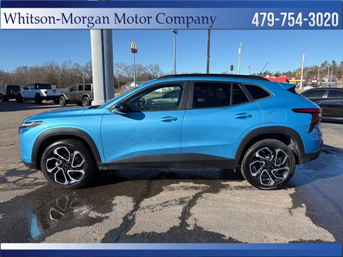 Used 2025 Chevrolet Trax RS w/ Driver Confidence Package image 8