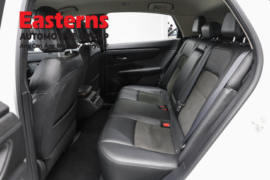 Used 2024 Nissan Ariya AWD image 26