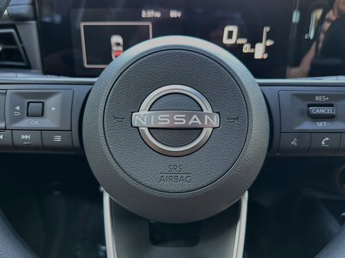 Certified 2025 Nissan Kicks S image 36