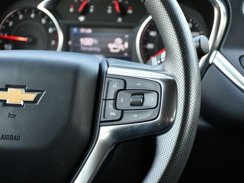 Used 2022 Chevrolet Blazer LT FWD image 27