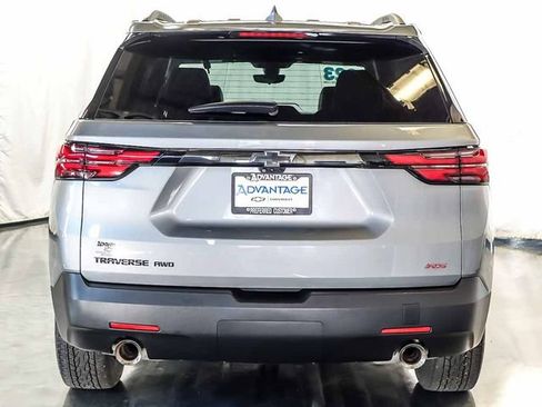 Used 2023 Chevrolet Traverse RS AWD/4WD image 8