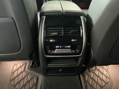 Used 2019 BMW X5 xDrive40i w/ Premium Package 2 image 28