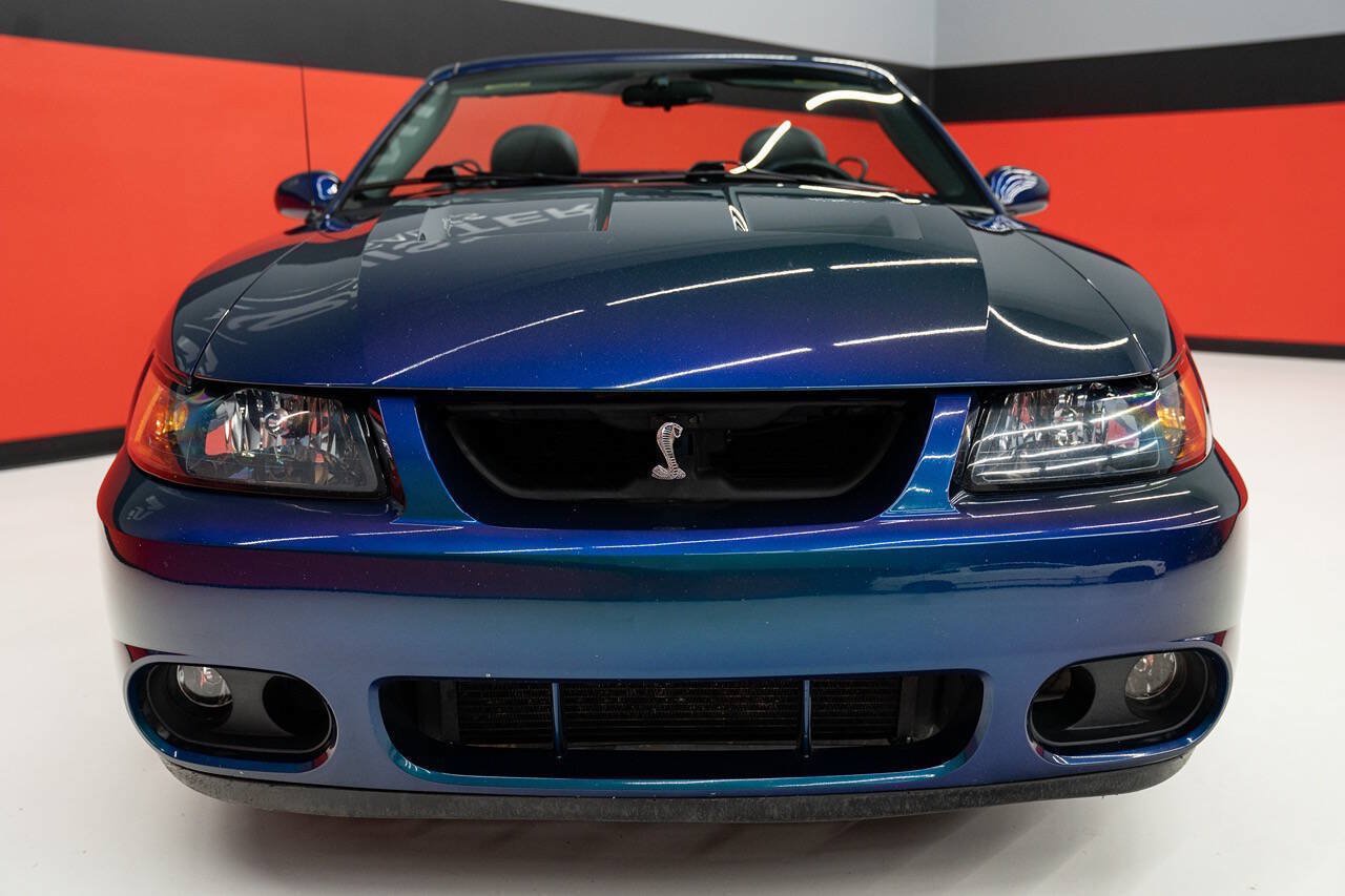 Used 2004 Ford Mustang Cobra RWD image 9