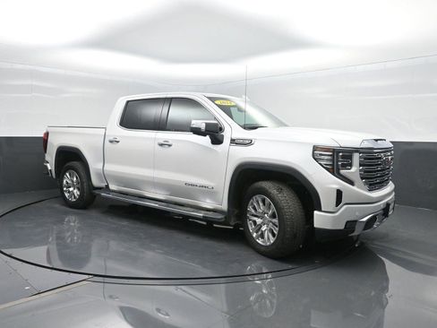 Used 2024 GMC Sierra 1500 Denali w/ Technology Package image 4
