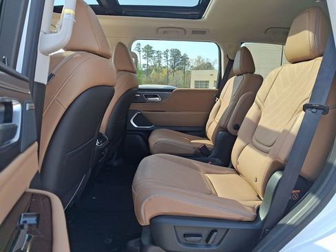 New 2026 INFINITI QX80 Luxe w/ Cargo Package image 6