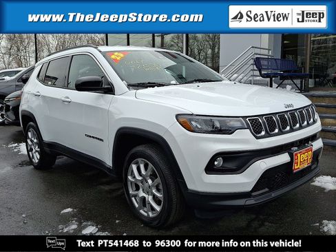 Certified 2023 Jeep Compass Latitude image 1