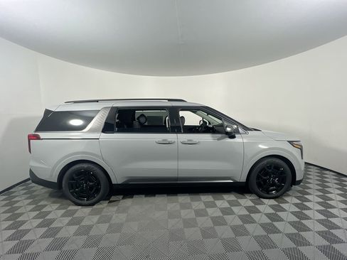 New 2026 Kia Carnival SX Prestige FWD image 2