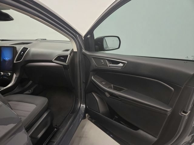 Used 2021 Ford Edge SE FWD image 26