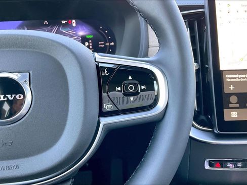 New 2026 Volvo XC90 T8 Ultra w/ Protection Package Premier image 18