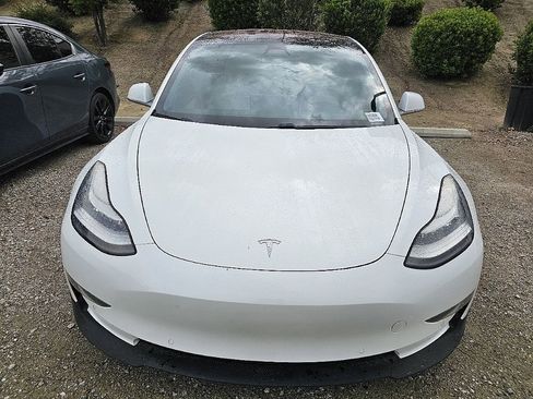 Used 2018 Tesla Model 3 Performance image 4