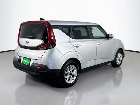 Used 2020 Kia Soul S FWD image 10