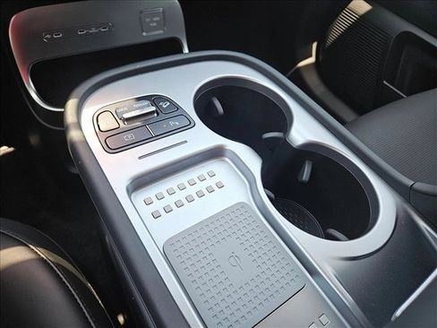 New 2026 Hyundai Ioniq 9 SEL image 15