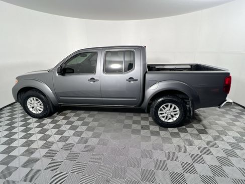 Used 2021 Nissan Frontier SV AWD/4WD image 6