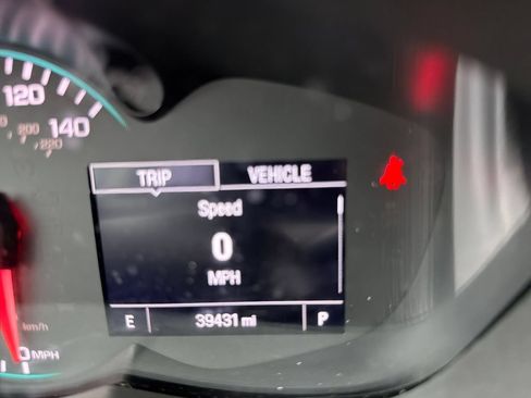 Used 2020 Chevrolet Trax LT w/ Redline Edition AWD/4WD image 16