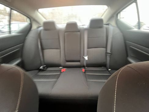 Used 2025 Nissan Altima 2.5 SV image 32