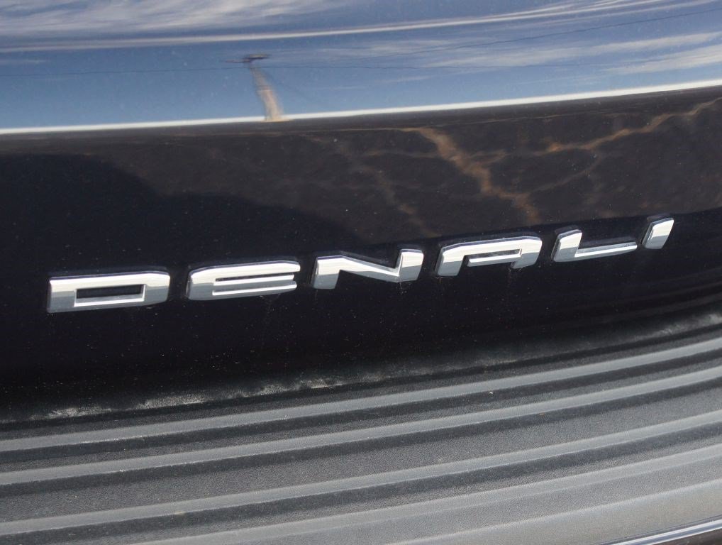 Used 2024 GMC Yukon Denali Ultimate AWD/4WD image 21