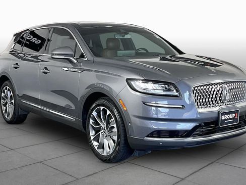 Used 2022 Lincoln Nautilus Reserve w/ Equipment Group 201A FWD image 3