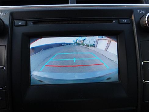 Used 2016 Toyota Camry SE FWD image 11