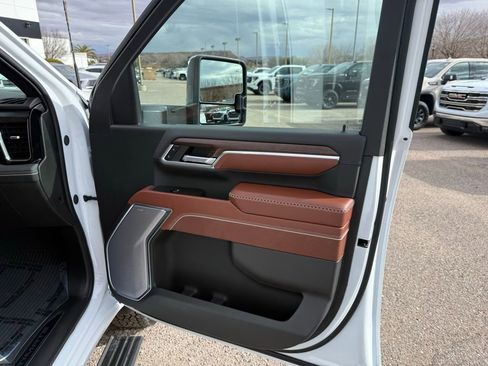 New 2026 GMC Sierra 3500 Denali Ultimate image 36