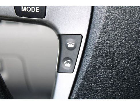 Used 2012 Toyota Highlander 4WD w/ Tech Pkg image 19