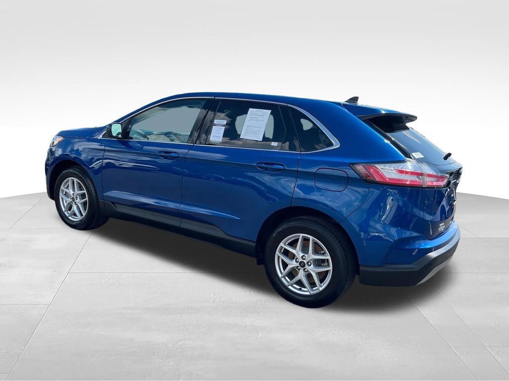Used 2024 Ford Edge SEL AWD/4WD image 3