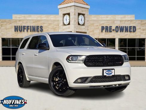 Used 2020 Dodge Durango SXT image 1