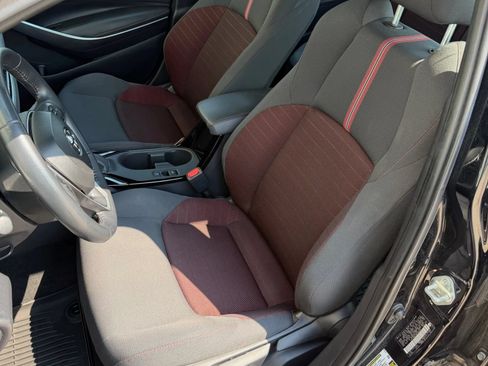 Used 2024 Toyota Corolla SE FWD image 6