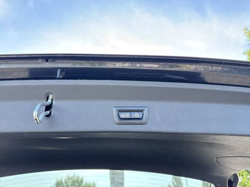 Used 2023 BMW X3 sDrive30i image 16