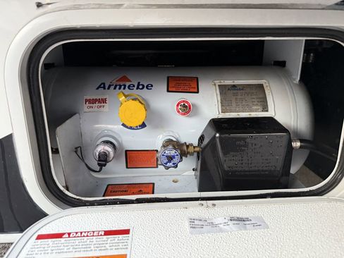 Used 2024 Ford E-450 and Econoline 450 Super Duty w/ Motorhome Prep Package image 8