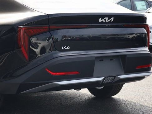 New 2025 Kia K4 LXS FWD image 8
