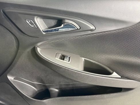 Used 2023 Chevrolet Malibu LT FWD image 12