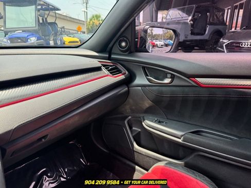 Used 2019 Honda Civic Type R image 21