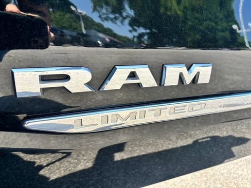 Used 2021 RAM 1500 Limited AWD/4WD image 11