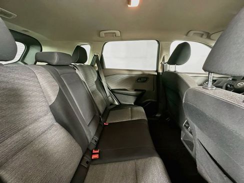 Used 2021 Nissan Rogue S FWD image 25