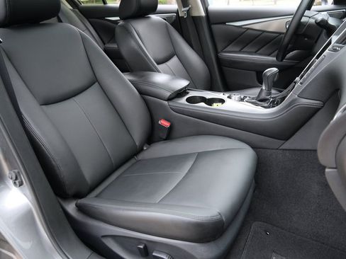Used 2015 INFINITI Q50 Premium w/ Navigation Package RWD image 8