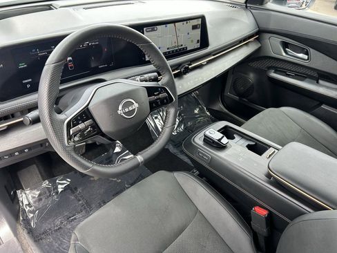 Certified 2025 Nissan Ariya FWD image 31