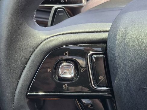 Used 2025 Lincoln Corsair FWD w/ Equipment Group 101A image 23