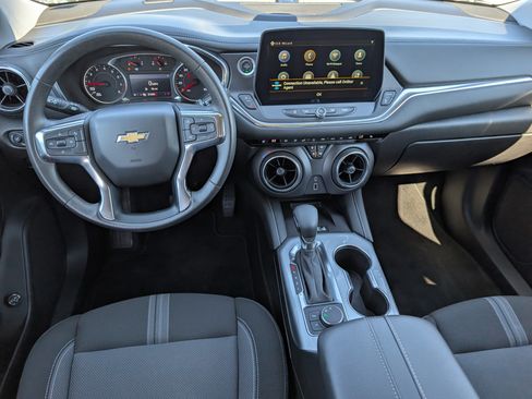 Used 2024 Chevrolet Blazer LT w/ Convenience Package FWD image 10