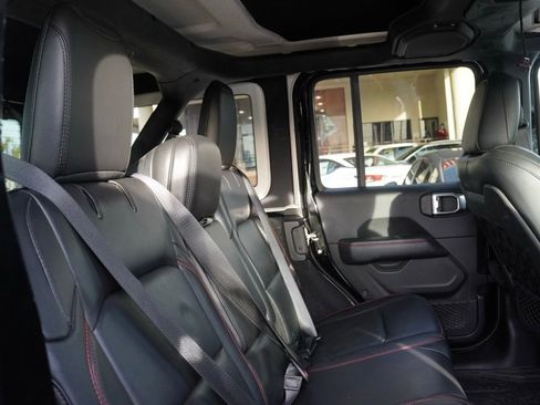 Used 2018 Jeep Wrangler Unlimited Rubicon image 20