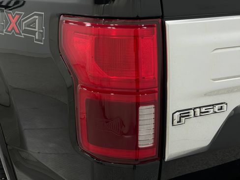 Used 2018 Ford F150 Platinum w/ Equipment Group 701A Luxury AWD/4WD image 34