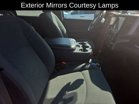 Used 2024 RAM 3500 Tradesman w/ Chrome Appearance Group AWD/4WD image 17