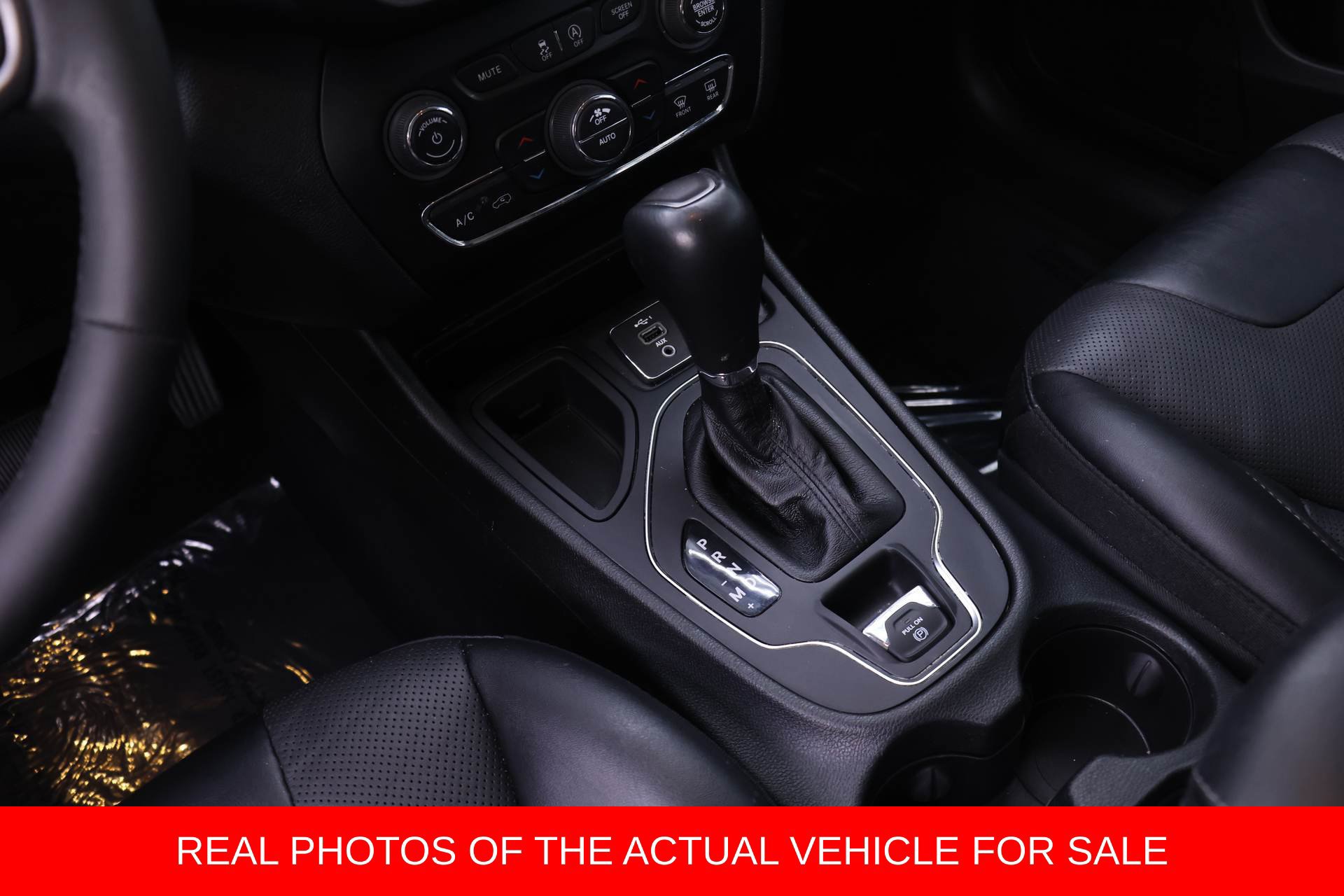 Used 2022 Jeep Cherokee Latitude Lux FWD image 12