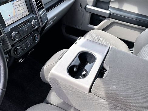 Used 2018 Ford F150 XLT w/ Equipment Group 302A Luxury AWD/4WD image 14