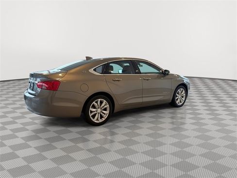 Used 2018 Chevrolet Impala LT image 11