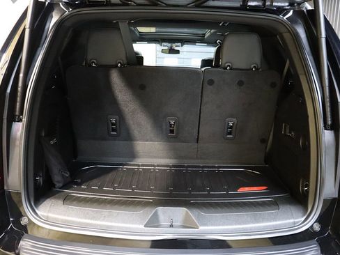 Used 2021 GMC Yukon SLT w/ SLT Premium Package image 60